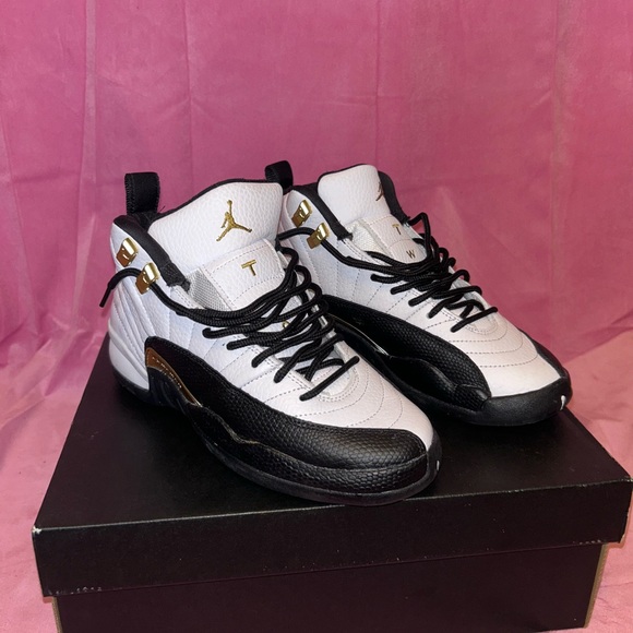 Jordan 12 Royalty Sz 4Y - Picture 3 of 12